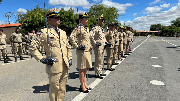 Polícia Militar da Bahia realiza solenidade para homenagear Tiradentes com entrega de medalhas