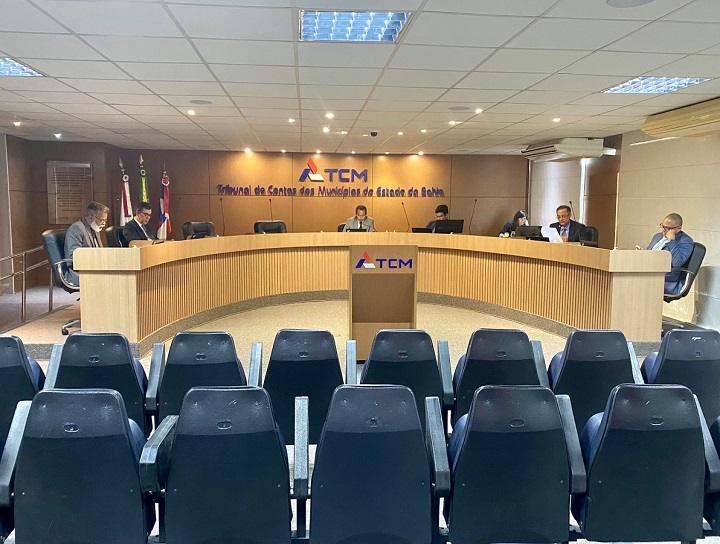 TCM considera ilegais contratações temporárias em Canudos 